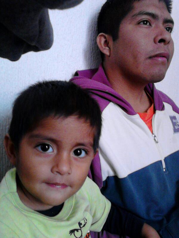 outeimisampayo's tweet photo. Los amo http://t.co/PNZI1nHeMH