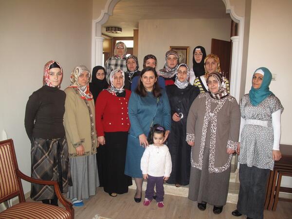 rizegonulelci's tweet photo. Sayın Cemile ÇAKIR Engelli Annelerini Kahvaltıda Misafir Etmeye Devam Ediyor
http://t.co/ONEJ638fnu http://t.co/C2coTq2rKH