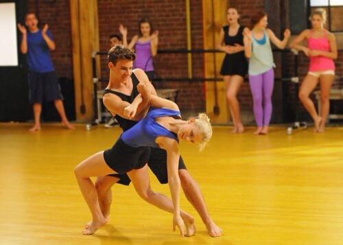 CaraLovedance's tweet image. Emily and Hunter