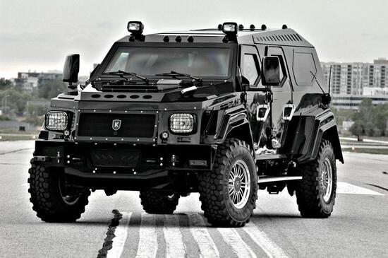 S_Warholic's tweet photo. Conquest Knight XV: because, screw you, that's why. http://t.co/Icv6OT47L1