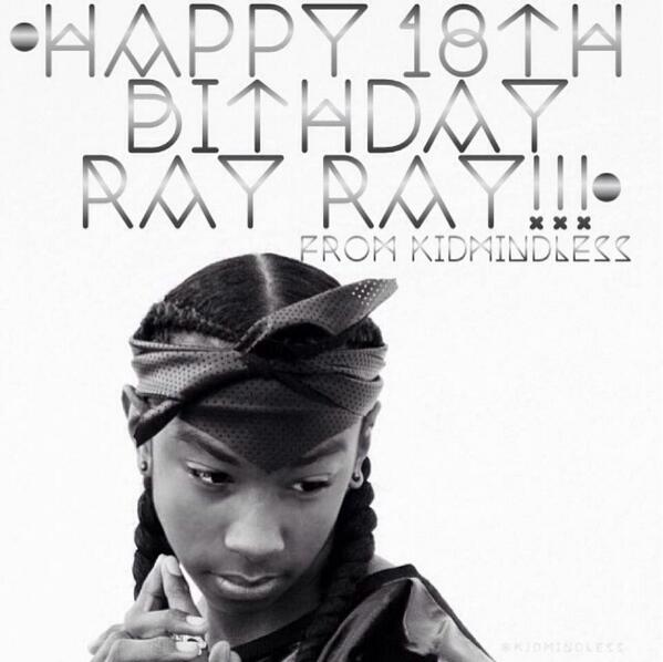 KidMindless's tweet image. Happy Birthday!! 💜💜💜🎉🎊🎉😘@trendy2wice