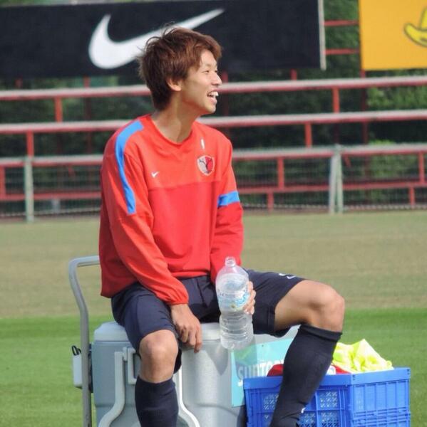 lovegenealan's tweet photo. 大迫～!!(;_;)
ドイツに行っちゃうのは寂しいけど、1部リーグ昇格、W杯優勝のために頑張ってね☆
もう一生応援する！！
でもいつか絶対鹿島に帰ってきてね！(>_<) http://t.co/NRyoloCSRW