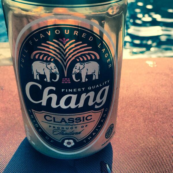 JamesKaviani's tweet photo. @KimmyLT could you post that to a few more social networks 🙈🙈🙈 this is my Monday Kim!!! #beersunpool 😁 http://t.co/LIsnWh5d8g