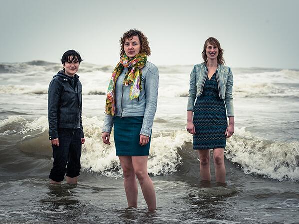 MakingWaves_'s tweet photo. Not scared to get our feet wet - we take our New Year's resolutions very seriously - Happy 2014 from @MakingWaves_ http://t.co/Aic3oUc5X1
