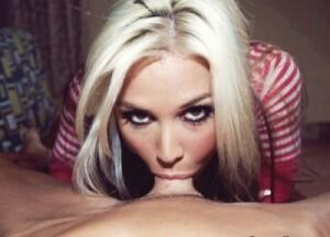 Green95Nancy's tweet photo. hot #wow #gulping #hot #eyecontact #deepthroat #blowjob http://t.co/zxl5q1iMWk http://t.co/ny6GvL80MJ