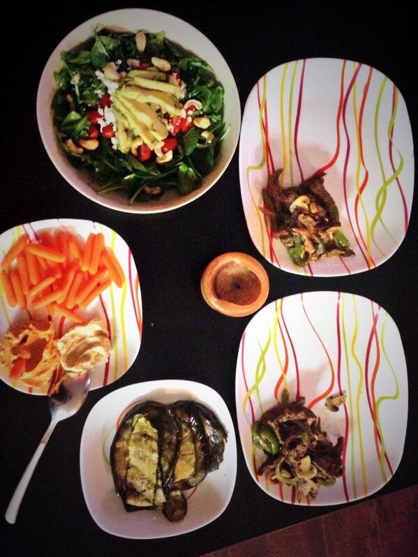 The_gent's tweet photo. When she takes time to cook you dinner because she wants you to be healthy http://t.co/ZMvEOvsBwp