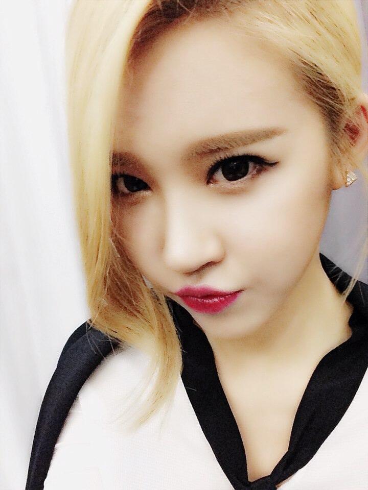 BdTsXaVCQAAGWdp.jpg:large