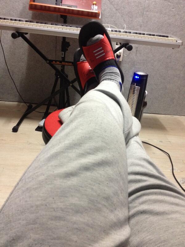 그루미하고 쌀쌀 씁쓸한 새벽이다. 아~