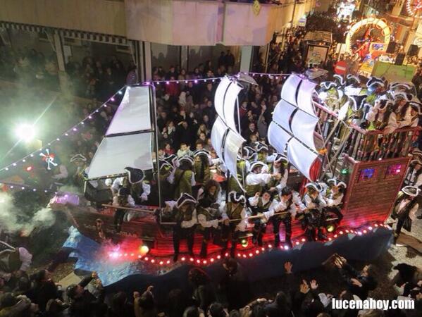 lucenahoycom's tweet image. Los piratas, carroza ganadora de la cabalgata de la Ilusión. Todas las fotos en lucenahoy.com