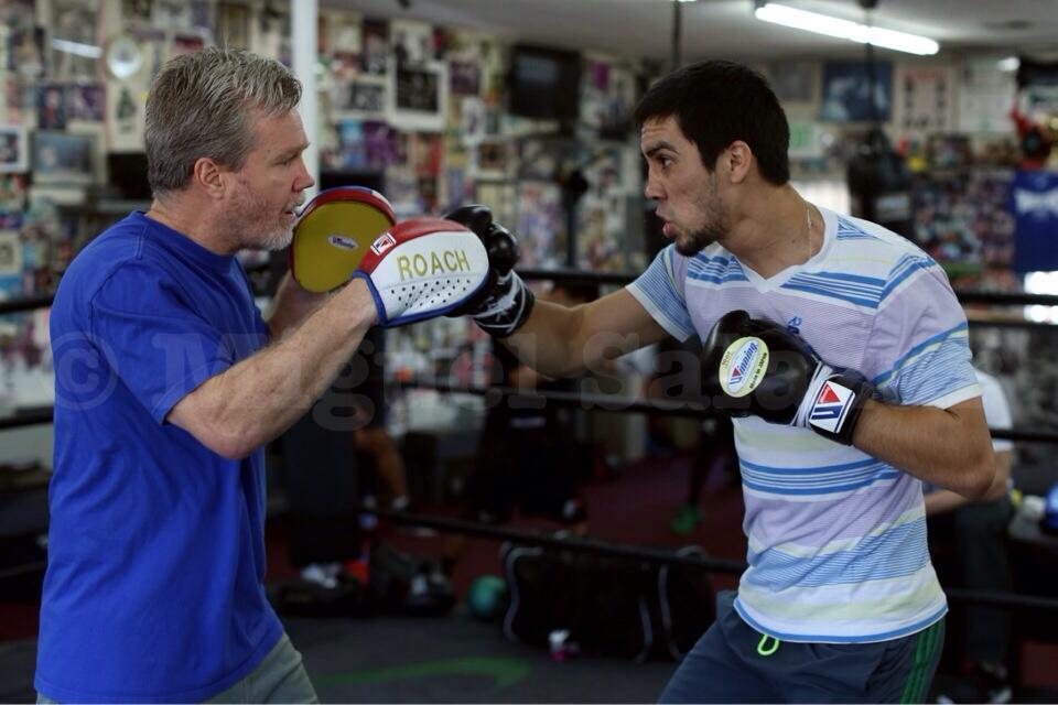 BdU-zKdCUAAgAe0.jpg:large