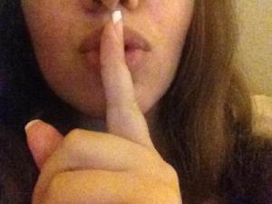 martinez_143523's tweet photo. hot #mouth #hot #michelletripson #brunette #amateur #selfshot #lips #sexy #finger http://t.co/5kxoZjEa7e http://t.co/WehhQR5ObD