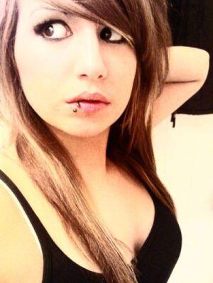 RNakane's tweet photo. emogirl #emogirl #eyes http://t.co/XWpQJ8Wn9R http://t.co/gQyiH2LgCx