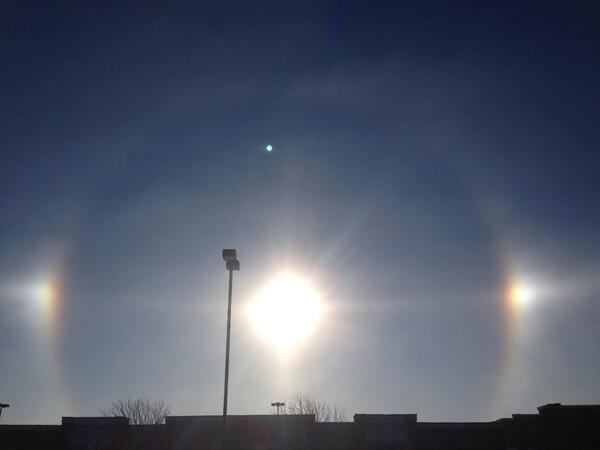 DottyMock's tweet image. #TodayCold Sun Dogs in Oswego! Formed from ice crystals in the air due to severe weather change