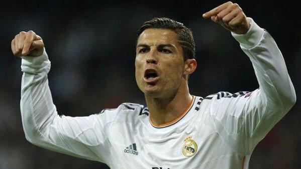 BolaholicID's tweet photo. #InfoBola Cristiano Ronaldo (29 tahun) 400 gol selama karirnya klub &amp; negaranya dari 653 laga! SUPER RONALDO! http://t.co/7Ns8SBHxzM