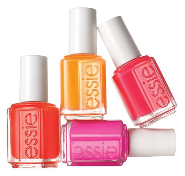 voguebrasil's tweet photo. Fãs dos esmaltes da @essie podem comemorar, a marca americana finalmente chega ao País: http://t.co/LOp3I97ob5 http://t.co/98zfV5TvAa