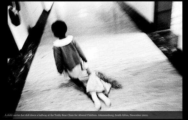 latimesphotos's tweet image. Herself a victim, photographer @mariellafurrer documents child sexual abuse lat.ms/1lxuLXH  via @photospice