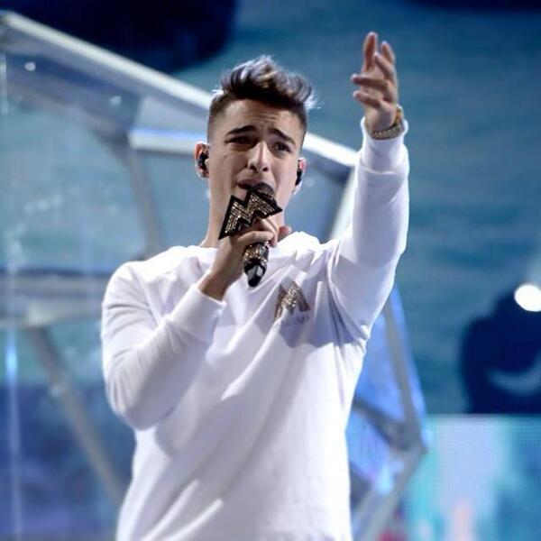 9805Denis's tweet photo. k cosita en su ensayo @MALUMACOLOMBIA  @Malumacba  @MalumaCasanare @FAMILYMLMBMANGA http://t.co/EeUcZeVW0O