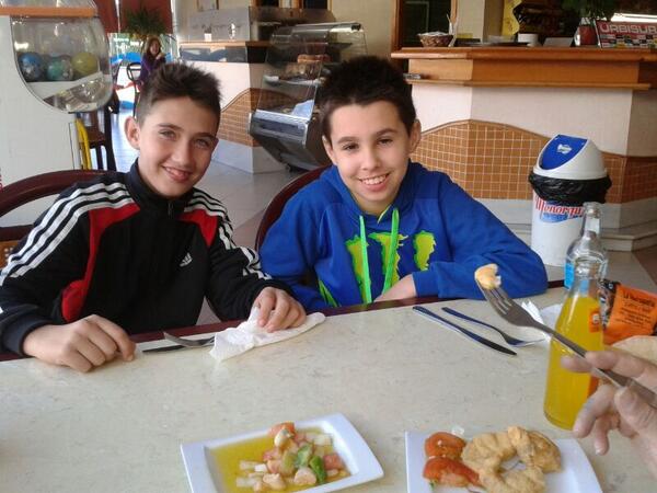 marymora8253's tweet photo. Dia antes de reyes perfectooo http://t.co/ktfPqrnmS7