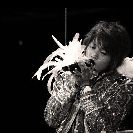 _____________FK's tweet photo. …

#rtした奴forrow

”何も見え無い真っ暗闇で　手を差し伸べて呉れたのは裙だった”

辛い楢側に居て遣る殻…

»　　龍紅　_ﾘｭｳｸ　»

　”　人は誰だって闇を持ってる　”

大切居る. http://t.co/L5cqRk1iLt