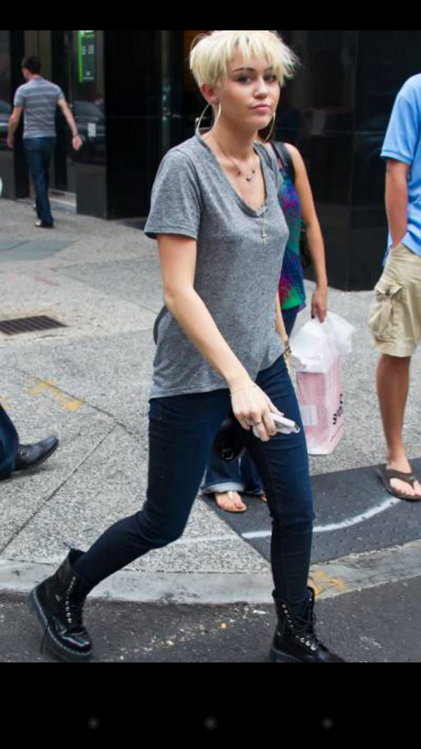 immafakeher's tweet photo. This is what I'm wearing today :) http://t.co/CQtNCQQ0ZC