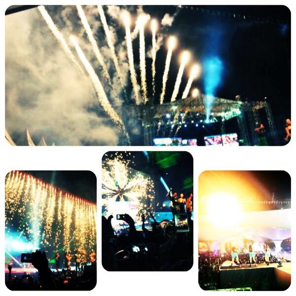 welly1474's tweet photo. fireworks NYE2013-2 http://t.co/pf9rPaKCGO