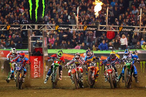 CRtwotwo tweet picture