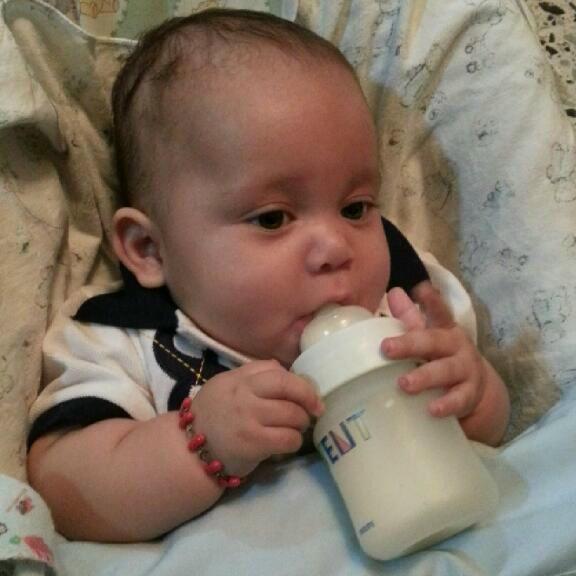 bereshiph's tweet photo. #MiChichi:$#MiBebe#ElMejorSobrino. http://t.co/2qEZCWmQTJ