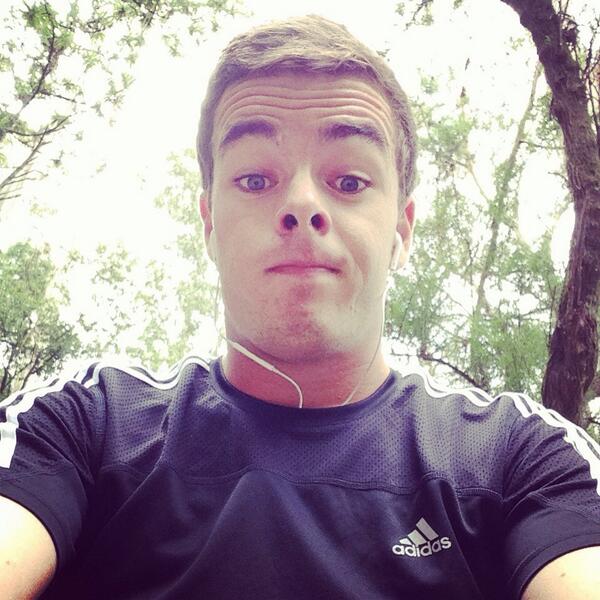 smclaughlin93's tweet image. Training.... 1000 steps spec 👌👍✌️ #1toomany🍻onholidays