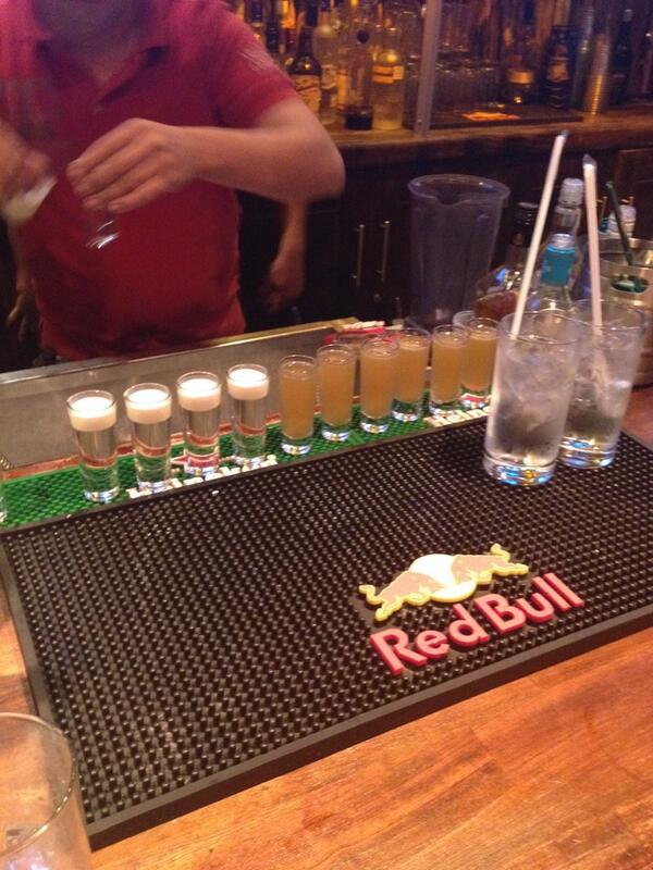 liam258's tweet image. Pre drinks @CocoBongoShow