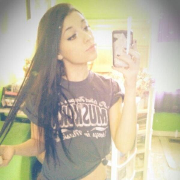 KaylaPhillips__'s tweet photo. long hair <3 http://t.co/0HYoiKPdlE