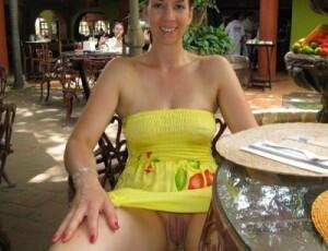 39wrighta_us_28's tweet photo. restaurant #milf #restaurant #public #pussy #flashingpussy #flashing http://t.co/8cRxVFCDxN http://t.co/G2N0DKrOMG