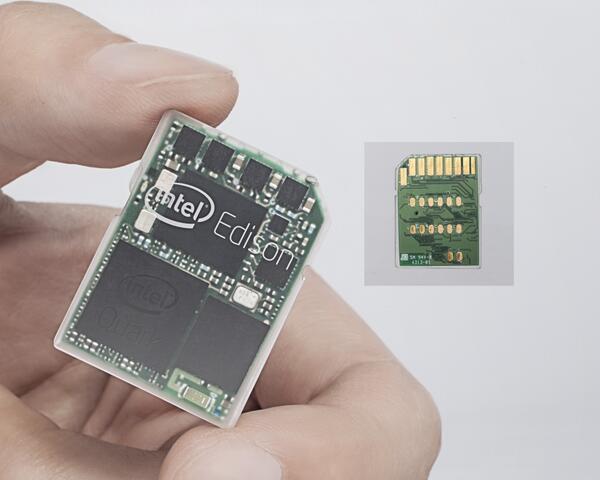 chippy's tweet photo. Another pic of Edison. PC on an SD card! Linux, WiFi, Quark Core, Memory. #intel #ces2014 http://t.co/ArfMf3GUO7