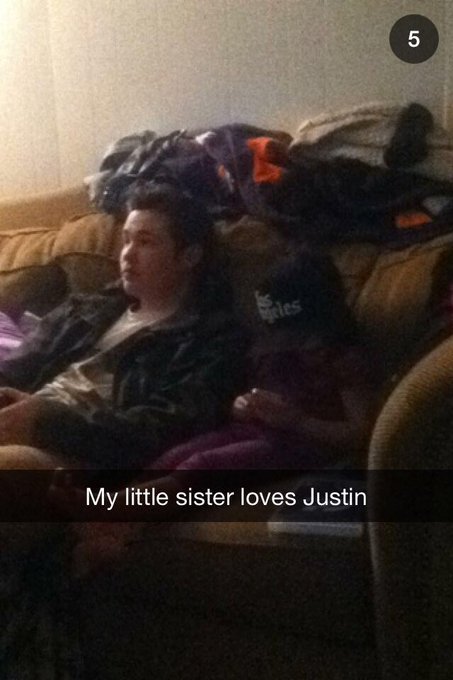 Lil homie ✊ http://t.co/2MNiRnlg0q<a href="/tag/shitiseeatwork"class="tags"><span>#shitiseeatwork</span></a>