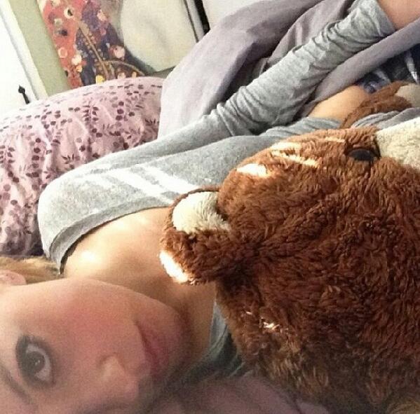SeductiveBetaTW's tweet image. "Werewolves have stuffed animals too.." Erica cuddles up more.