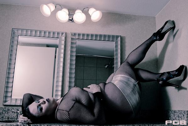 PlusSizeRussia's tweet photo. #models http://t.co/feglnMu9Oj