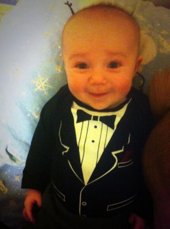 Aglover31's tweet photo. Obvious where he gets his good looks from.. #adorable http://t.co/MTFCIAw4v4