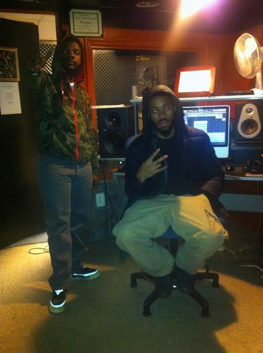 only1babygoat's tweet image. #OvertimeGrind All Original Beats Too.. S/O my Miryda Black Google Him He be on Twitter Soon #EYMG