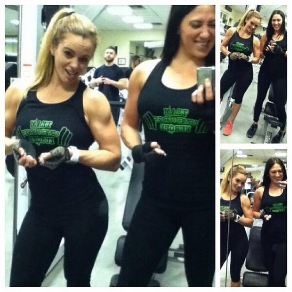 TeamArmedForces's tweet image. Straight swoll while rocking our team tanks. Team Members Sandra and Jessica. #girlswholift #fitfam #fitnessmodels