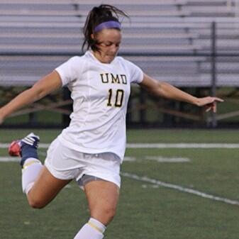 Congrats to senior Tori Pierce for being named NEWISA All New England for DIII!