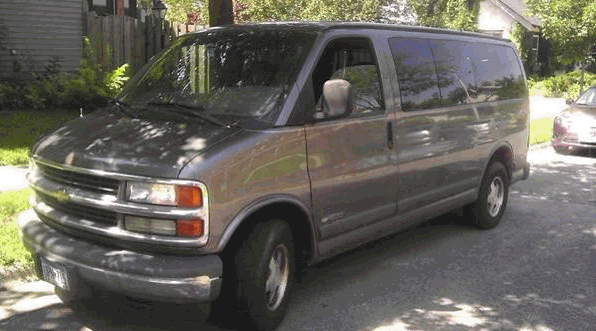 7thAscent's tweet photo. We OFFICIALLY own a TOUR VAN! @7thAscent is "Coming Soon to a city near you!" @RyanneNoelle7A @ev_angelic http://t.co/dbRt0xPwdm