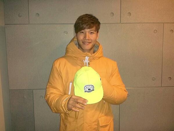 KJKINTL's tweet image. List of Kim Jong Kook's personal items to be sold at upcoming Taiwan fanmeeting for charity - 5 (via papitus)