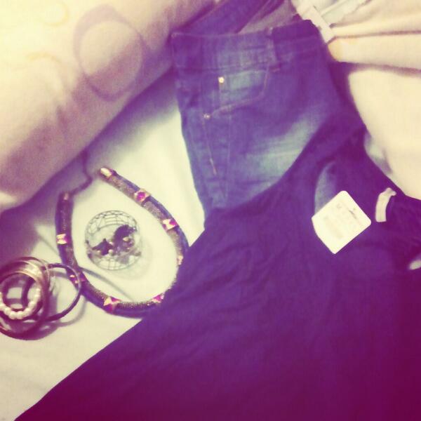 cristinacusto3's tweet photo. Pedazo de novio el mio! Es el mejor !!! http://t.co/B24D2zBYCX