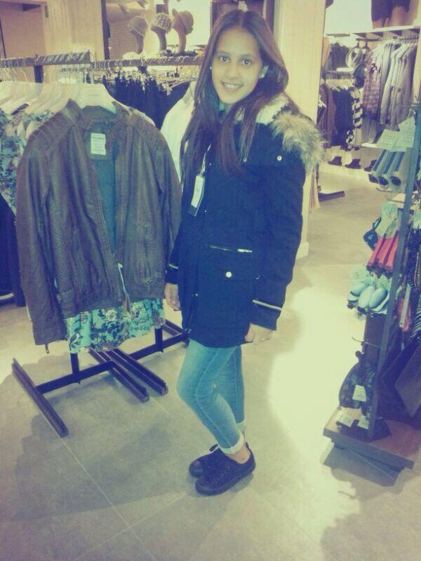 HannaChergui's tweet photo. #shoppingmoments #rebajas #love http://t.co/ALsnspQzwr