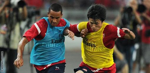 ArseApp's tweet photo. Walcott 100 meters in 10.6 seconds and Miyaichi in 10.8. Fastest players in the prem! #pace #ArseApp http://t.co/WLnRZYyifA