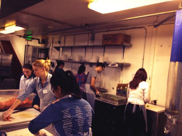 RUCommService's tweet photo. Voices from the Inside doing some meal prep for the homeless at Glide. #RUAB #BringBackTheHope http://t.co/VORPGP888L