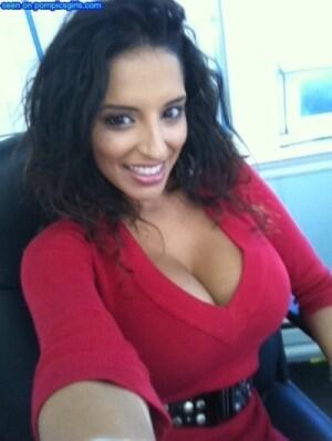 ando_479002410's tweet photo. natural #brunette #selfshot #tigobitties #fuckity #bigboobs #bigbreast #darkhair http://t.co/tw4jB9AEVG http://t.co/btQsFmAwee