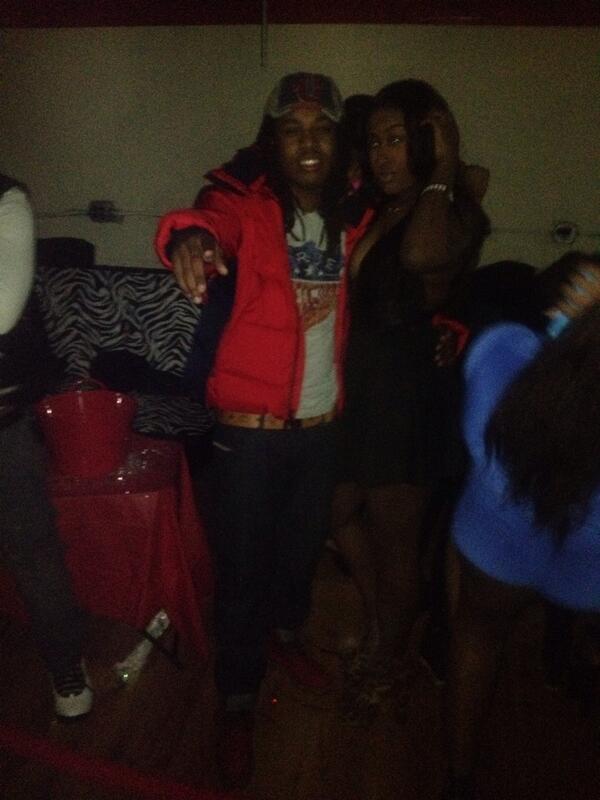 LilKimsNiece's tweet image. #NYE #VIPSection @ThatFckinGuyy 😎