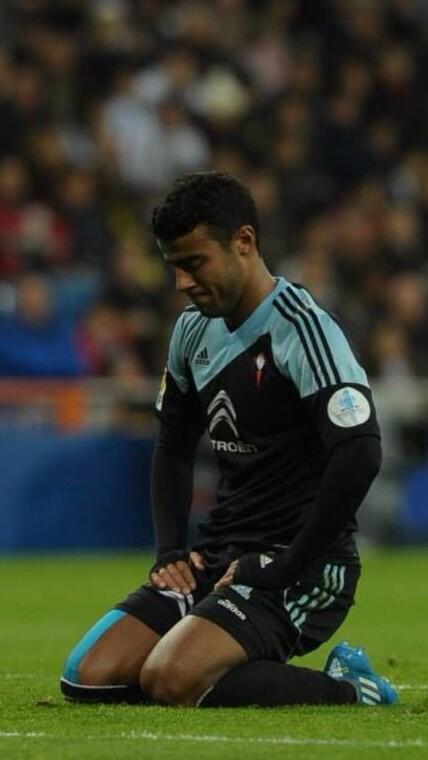 Rafinha's tweet photo. Si lloras por haber perdido el sol las lágrimas no te permitirán ver las estrellas.
#gas #masqnunca #Celta http://t.co/QfJXt6wiyb
