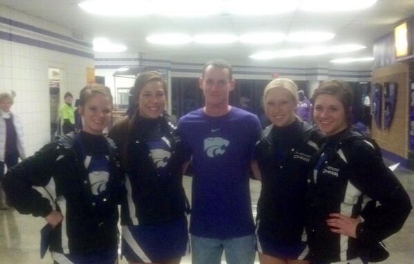 23Stiver's tweet photo. Doing PR for the army has its perks lol http://t.co/vsxaV1fNEB