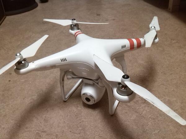 Bert_Stronks's tweet image. Van wie is deze 'drone' ? Gevonden omgeving Rijnstraat #Geldermalsen. Op te halen na aantonen eigendom op bureau.